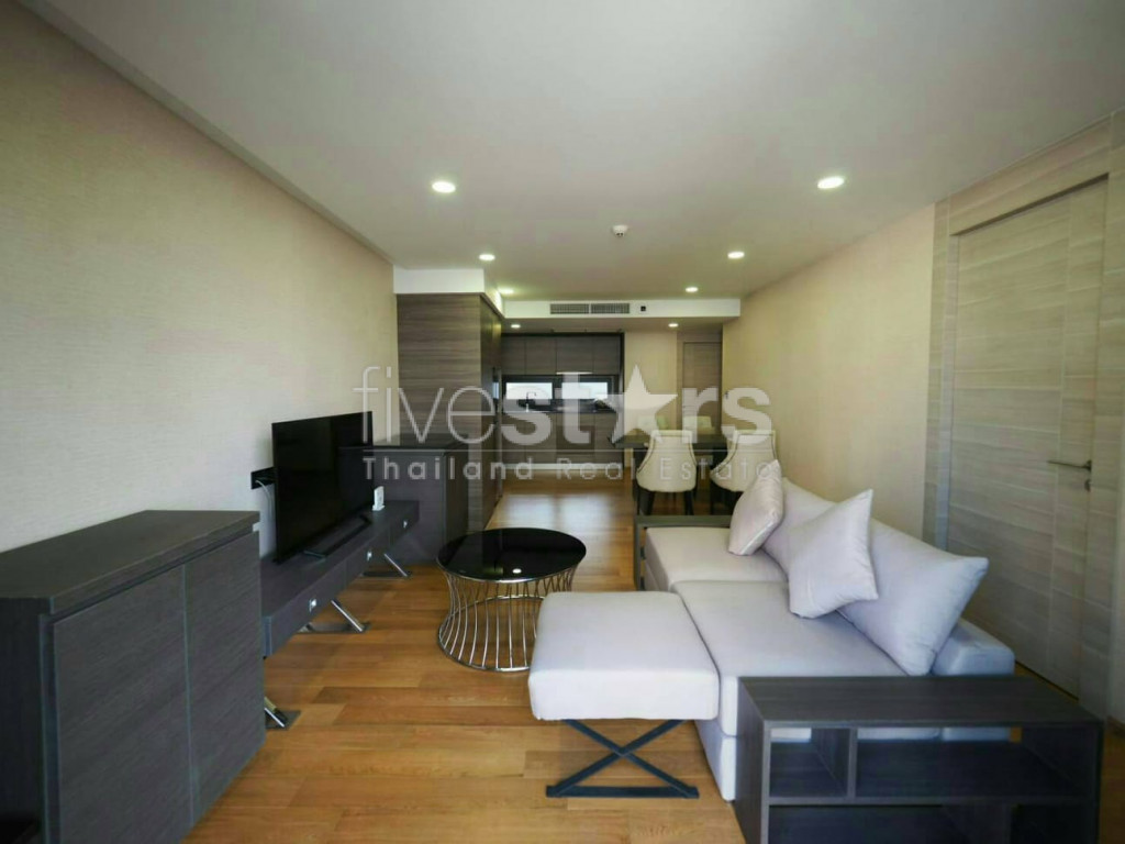 Appartement moderne de 2 chambres à louer près du BTS Chidlom