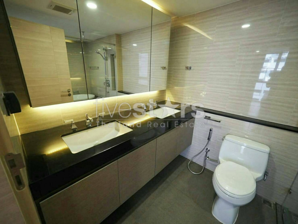 Appartement moderne de 2 chambres à louer près du BTS Chidlom, photo 6