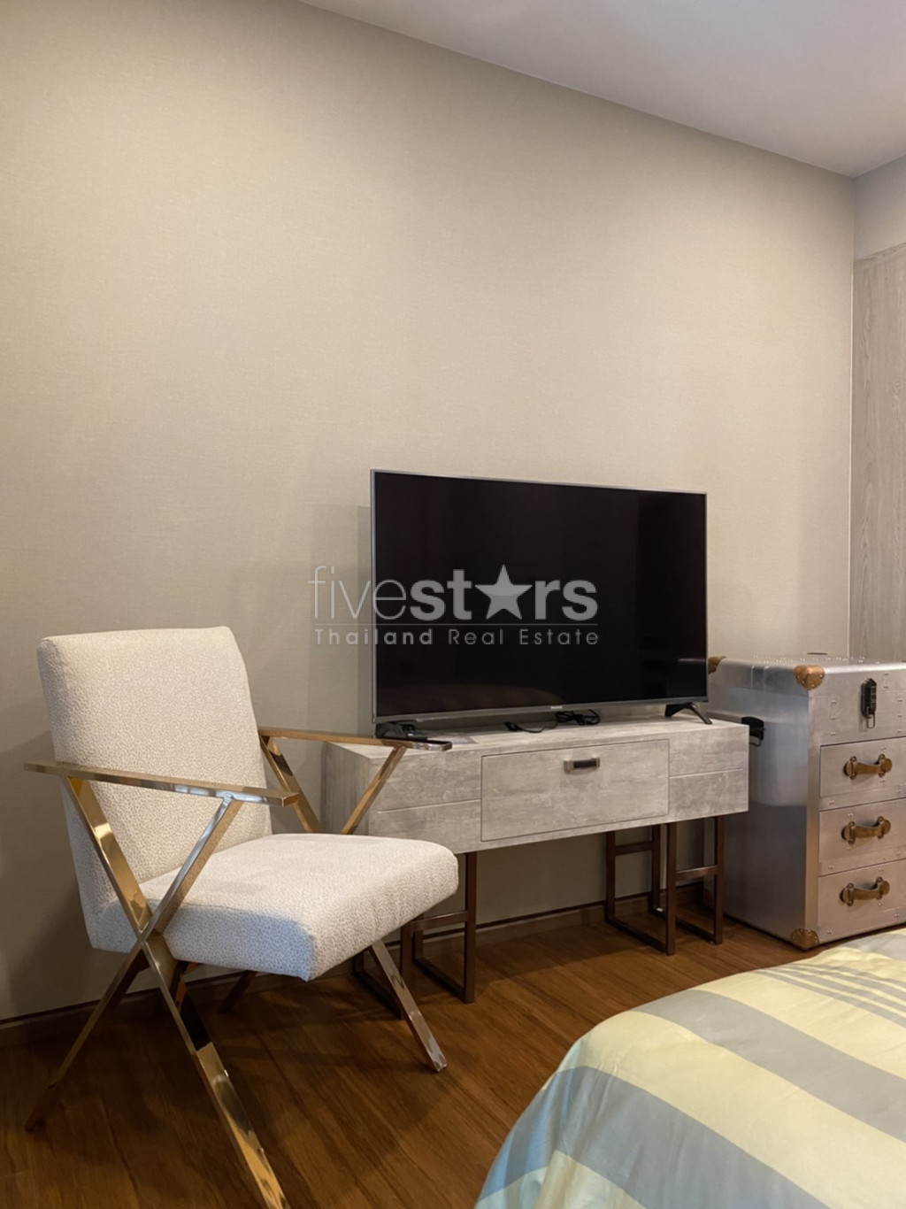 Duplex 1 bedroom condominium for rent at soi Langsuan, photo 10