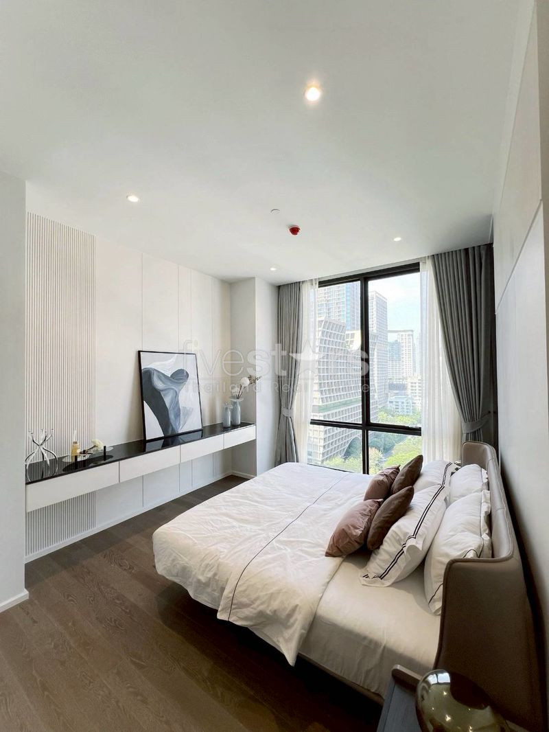Luxueux appartement de 1 chambre à louer à Langsuan, proche Lumpini et Chitlom
