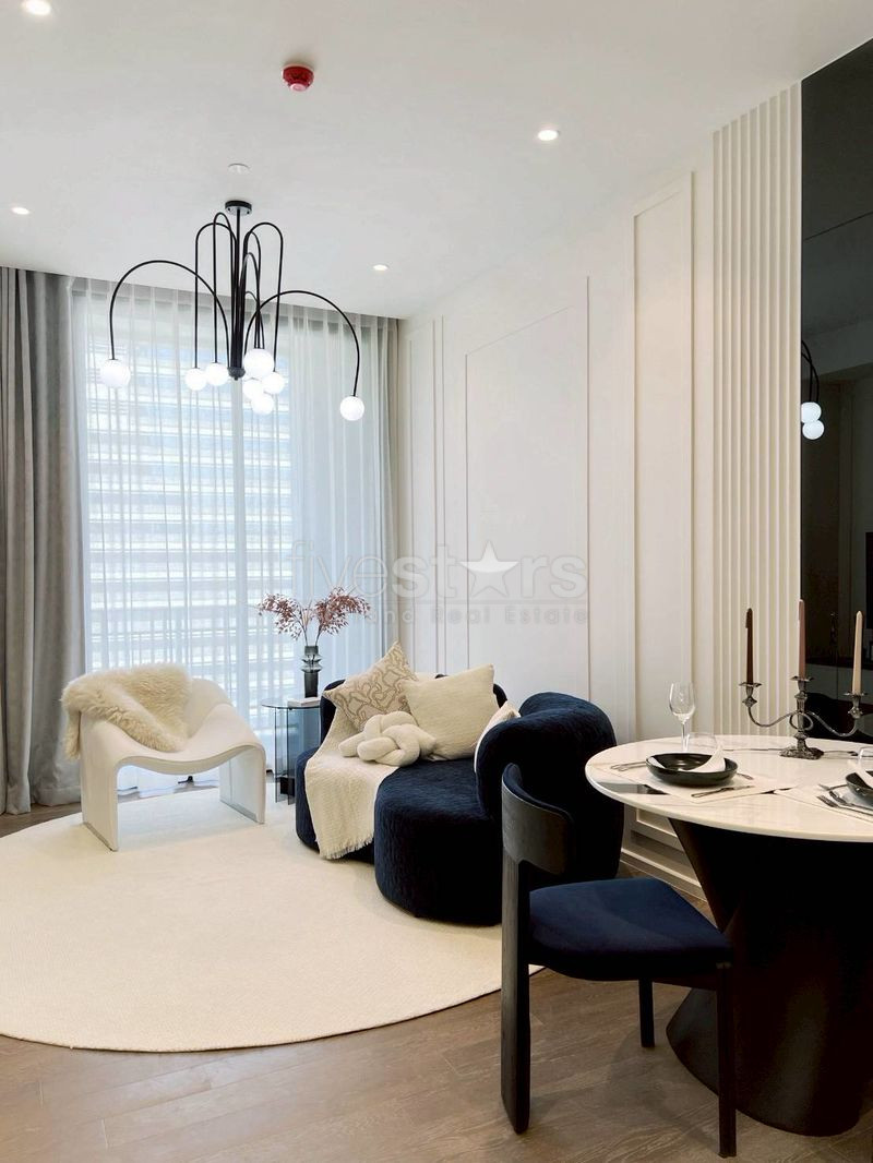 Luxueux appartement de 1 chambre à louer à Langsuan, proche Lumpini et Chitlom, photo 3