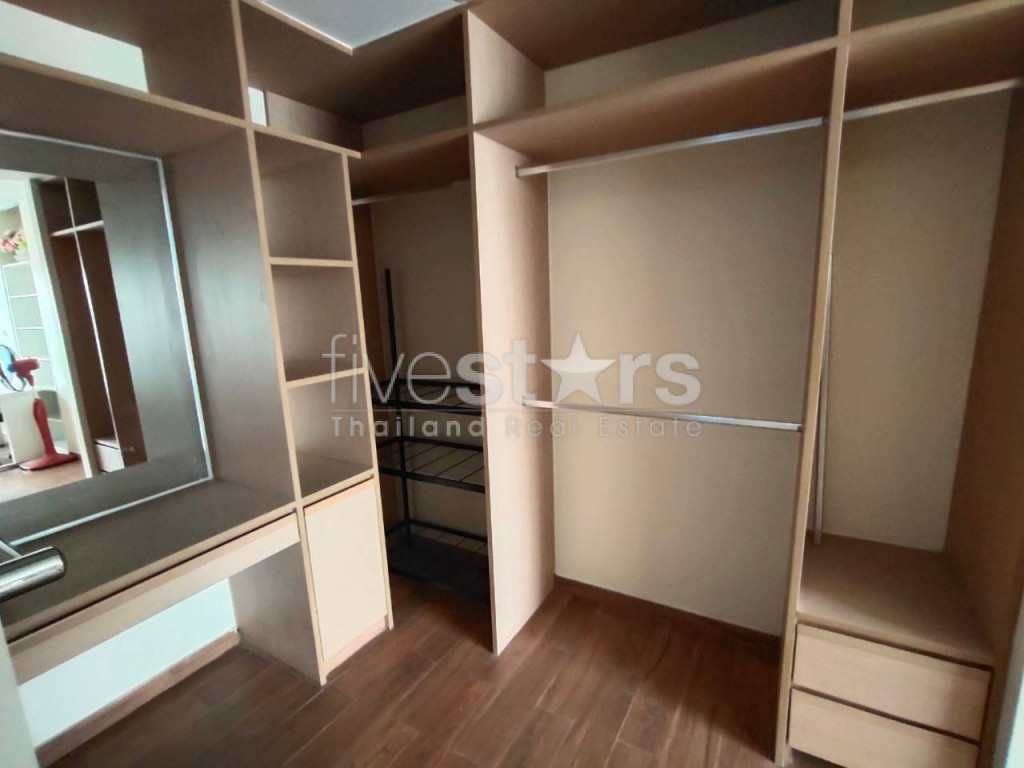 Condo de 2 chambres à louer près de la station de MRT Khlong Toei, photo 11