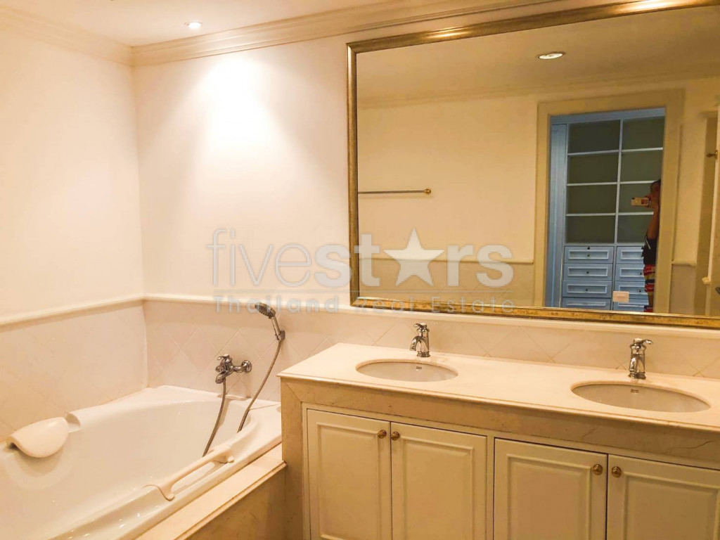 Grande unité de 3 chambres à louer sur Lumpini-Rama4, photo 7