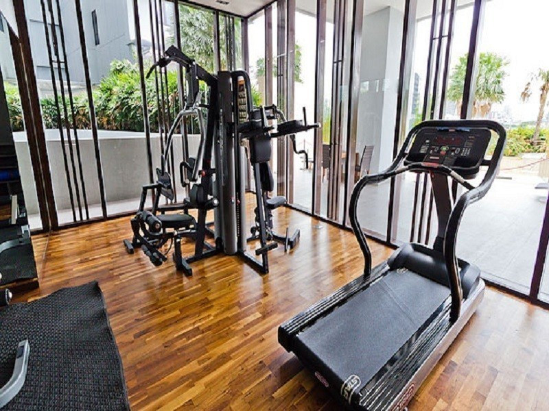 Condo de 2 chambres à louer près de la station de MRT Khlong Toei, photo 17