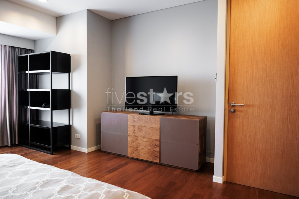 2 bedrooms condominium for rent between Sathorn and Lumpini area, photo 13
