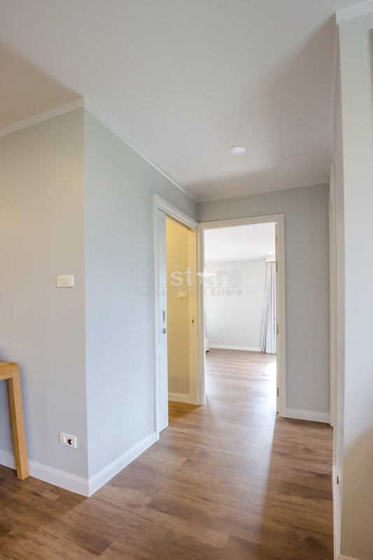Appartement de 2 chambres à vendre près du MRT Klong Toey, photo 7
