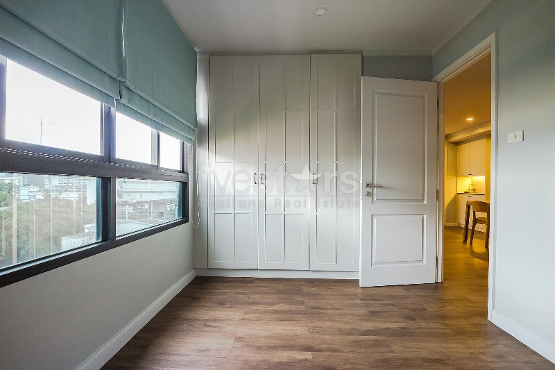Appartement de 2 chambres à vendre près du MRT Klong Toey, photo 10