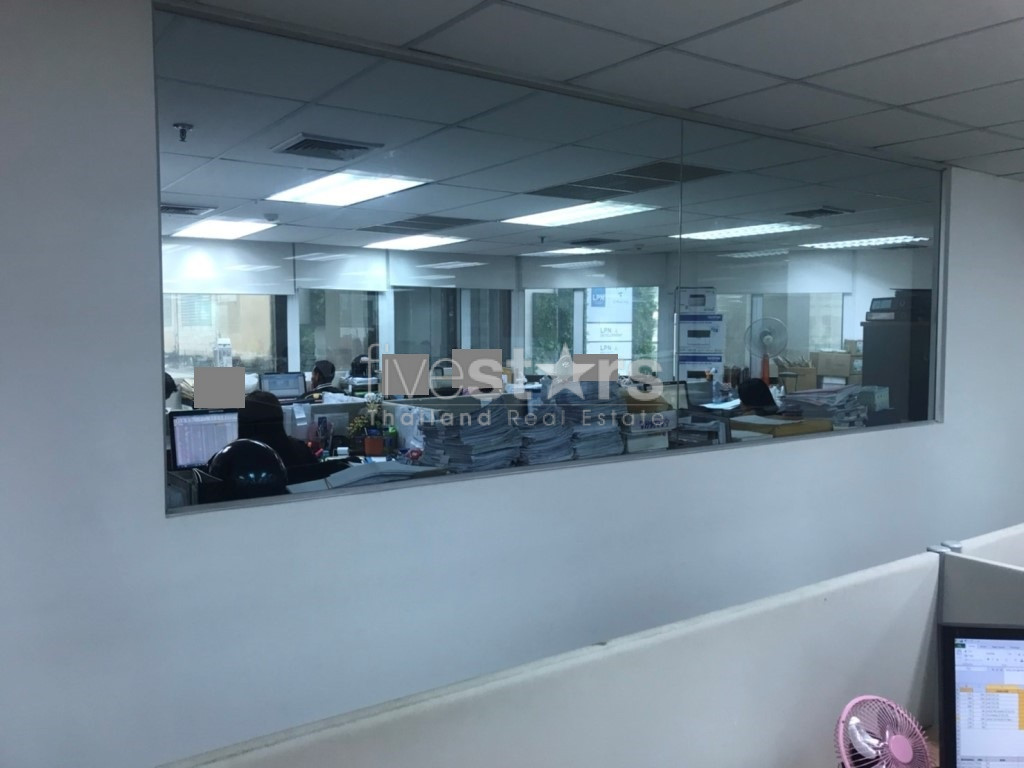 Office space for rent close to Lumpini MRT station, photo 6