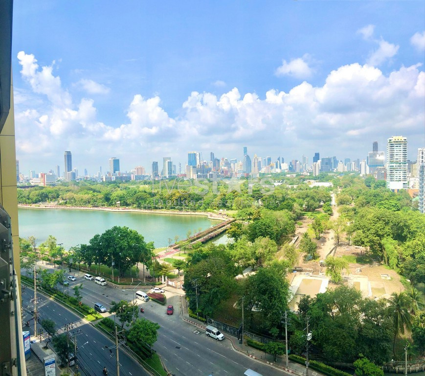 Appartement 2 chambres vue lac à vendre proche BTS Asoke
