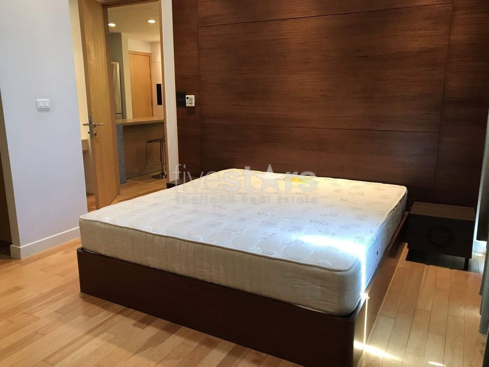Large 1 bedroom condo for rent in Asoke area, photo 4