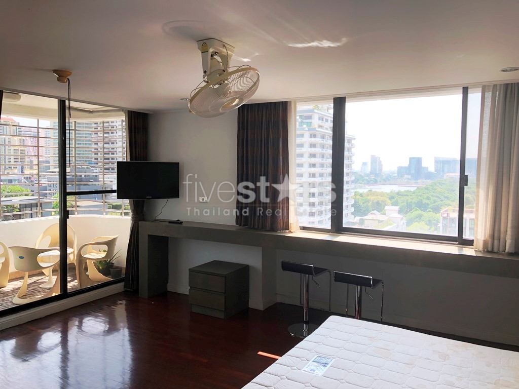 Condo de 3 chambres à louer à proximité des stations BTS Nana-Asoke, photo 4