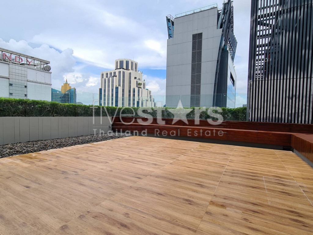 Condo de 3 chambres à louer sur Nana à Asoke, photo 3