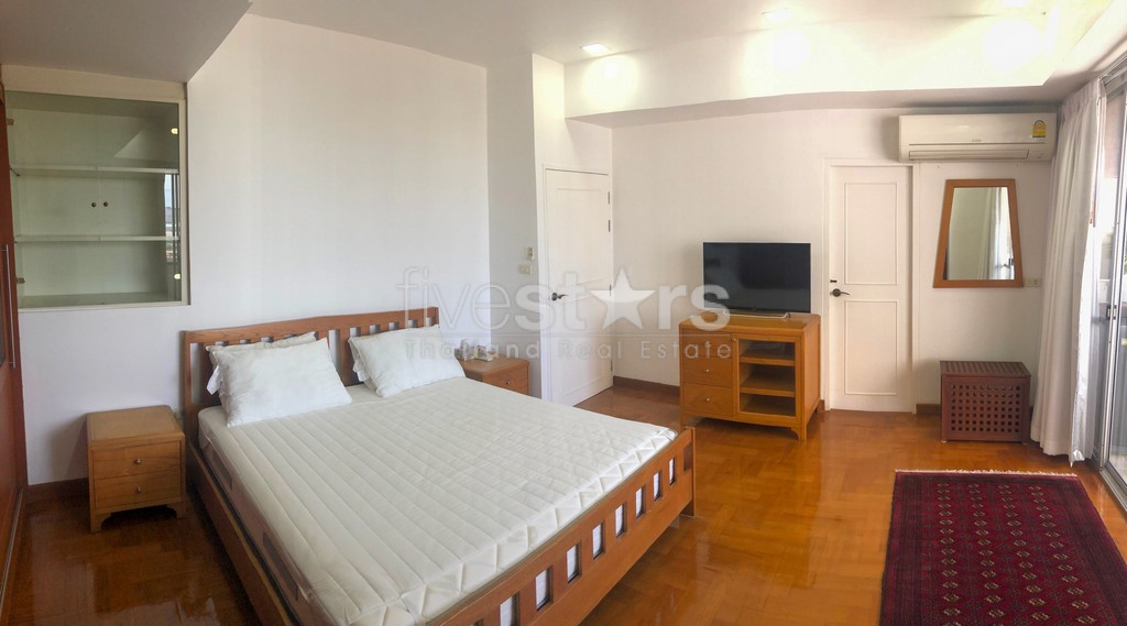 2-bedroom condo for sale a mere 300m from BTS Nana!, photo 14