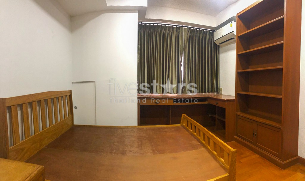 2-bedroom condo for sale a mere 300m from BTS Nana!, photo 16