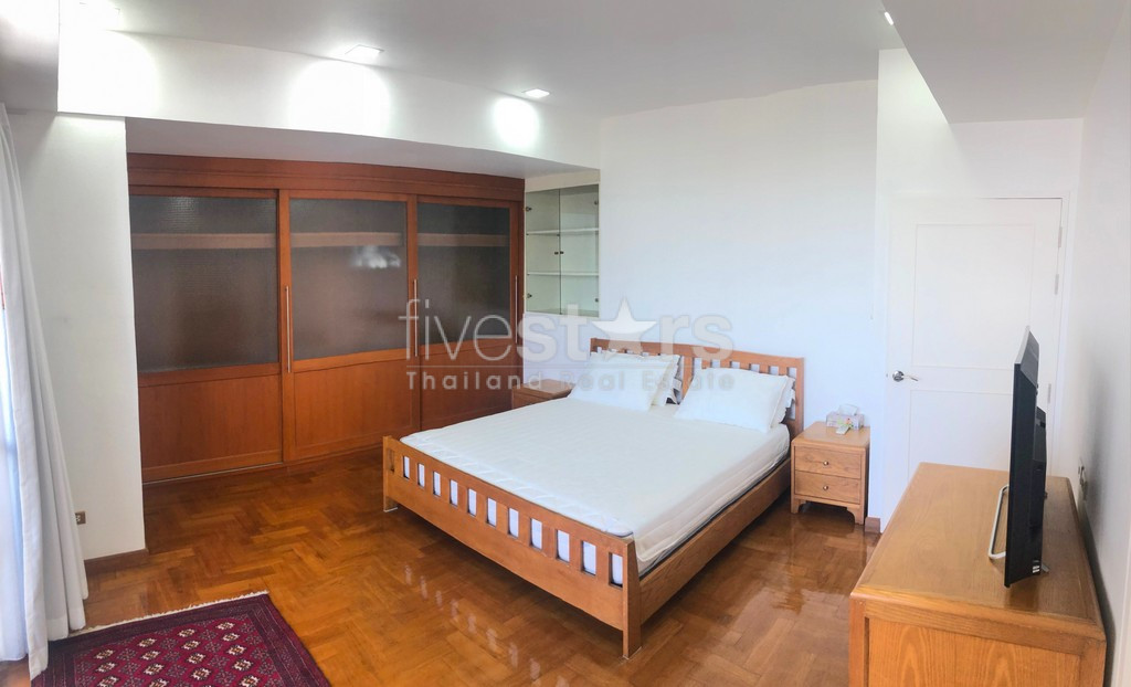 2-bedroom condo for sale a mere 300m from BTS Nana!, photo 13
