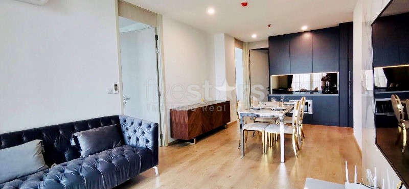 Condo de 2 chambres à louer près de la station de MRT Sukhumvit, photo 2