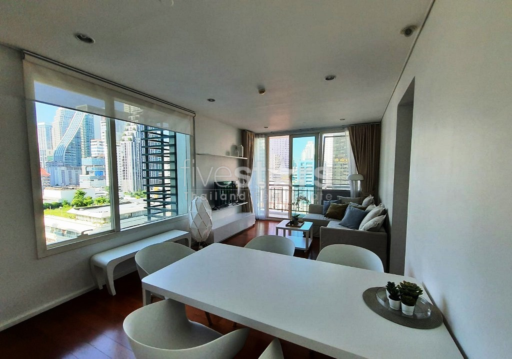 Condo de 2 chambres à louer près de la station de MRT Sukhumvit