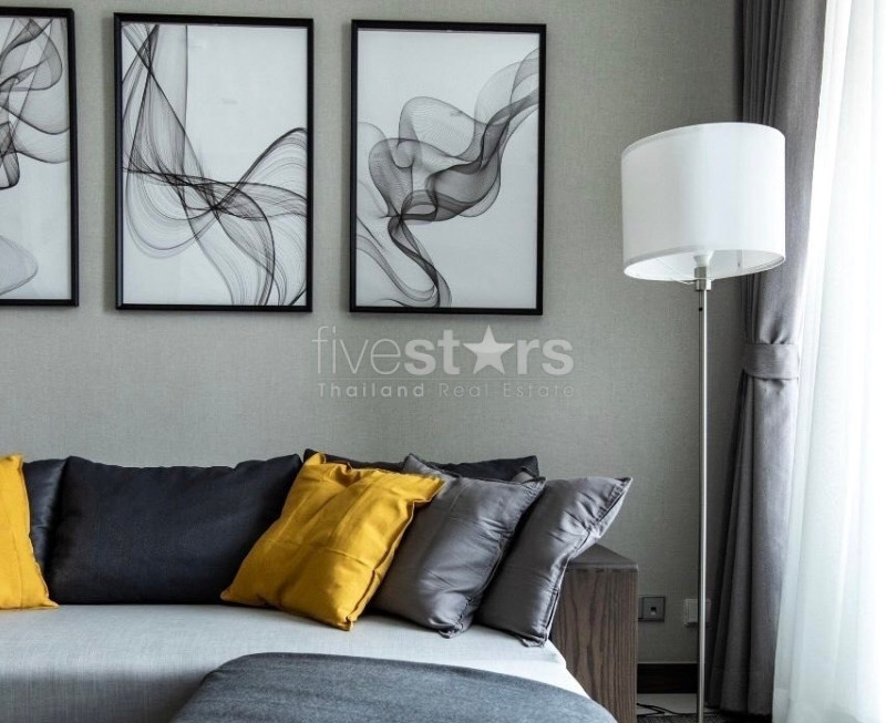 Condo moderne de 2 chambres à vendre près de la station Nana BTS, photo 2