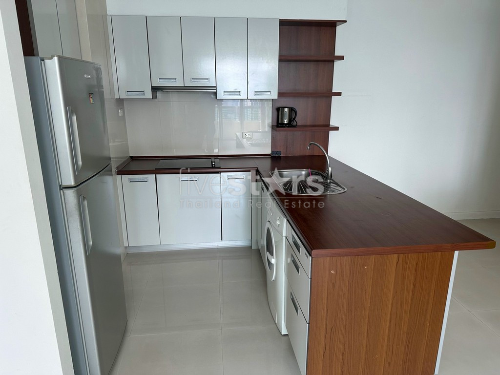 Appartement 2 chambres haut en étage à vendre quartier Nana, photo 6