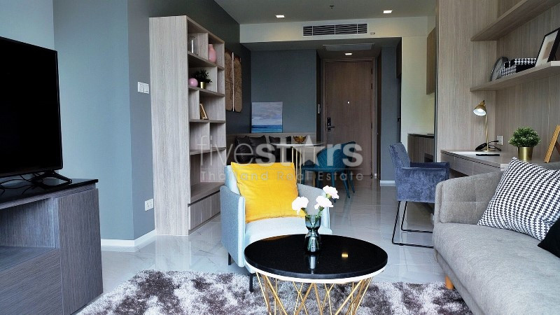Condo moderne de 2 chambres à louer à Nana
