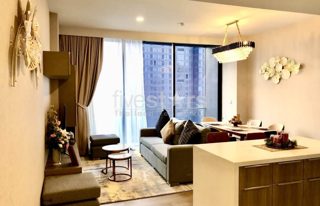 Condo moderne de 2 chambres à louer près de la station de MRT Sukhumvit, photo 2