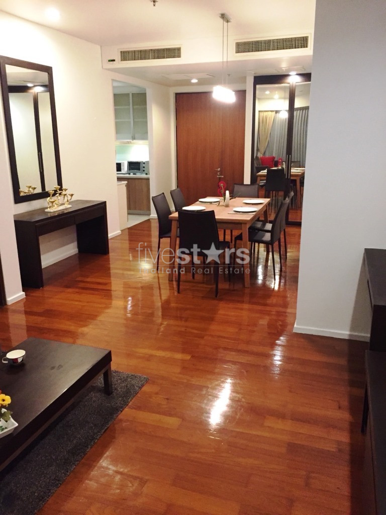 Condo de 2 chambres à louer sur la route Asoke à Ratchdaphisek