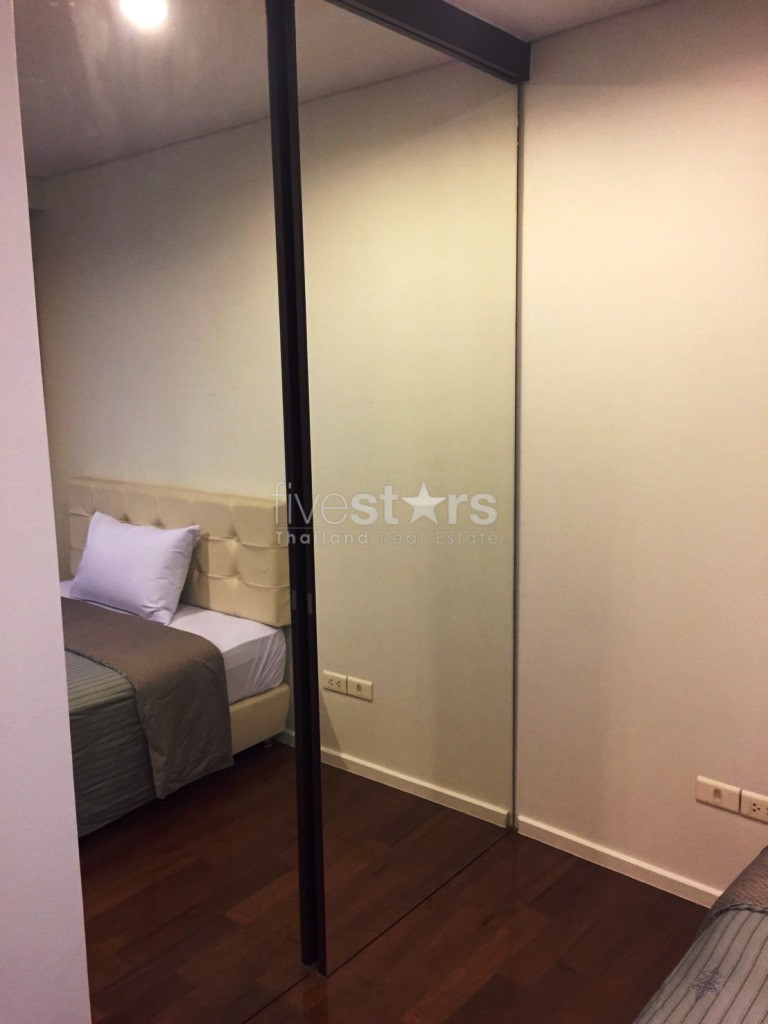Condo de 2 chambres à louer sur la route Asoke à Ratchdaphisek, photo 8