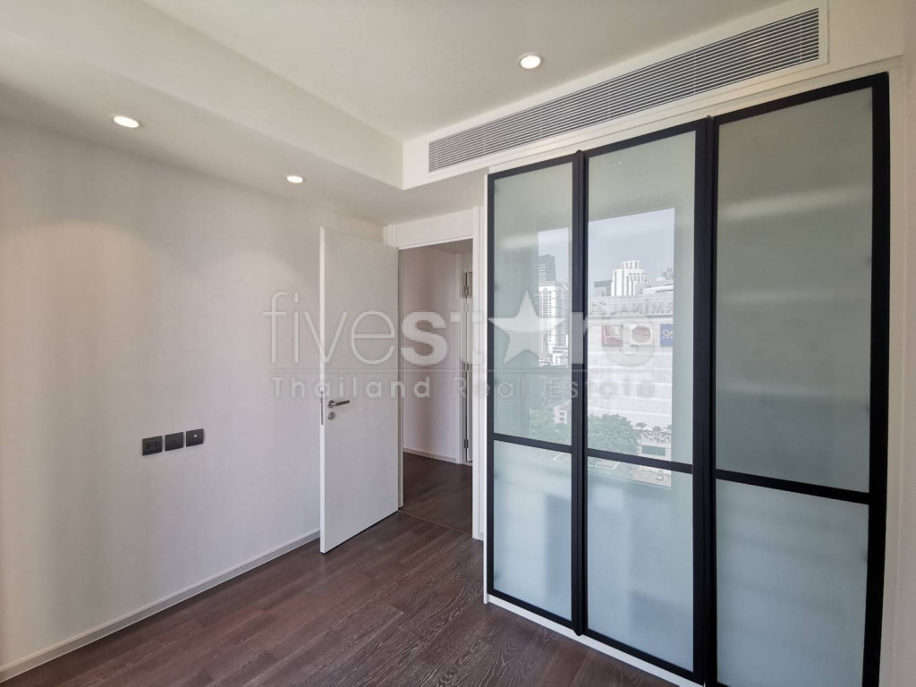 Condo neuf de 2 chambres à louer à proximité de la station Asoke BTS, photo 9