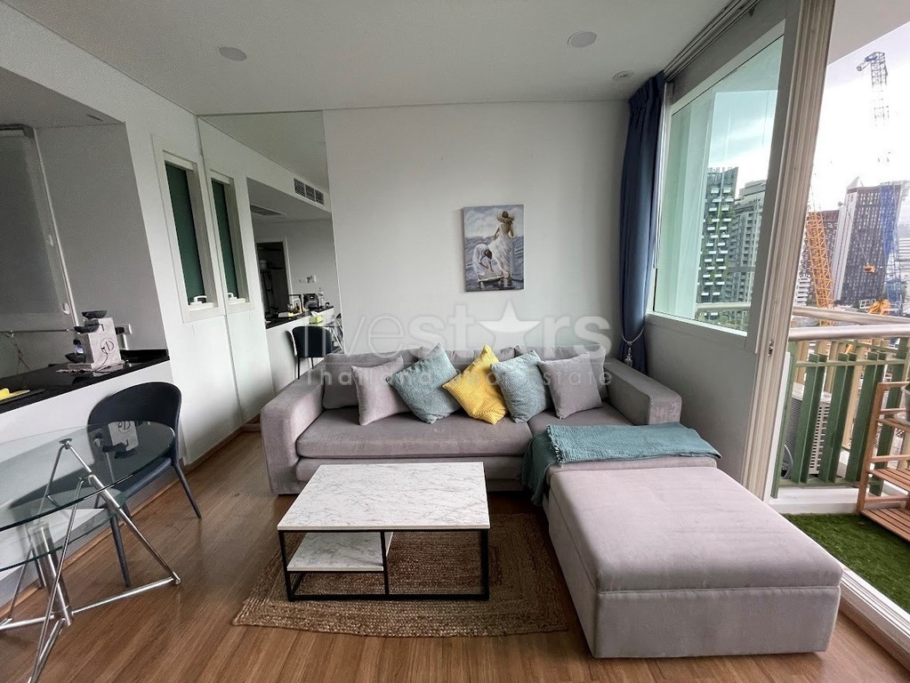 1-bedroom spacious condo for sale close to BTS Asoke, photo 2