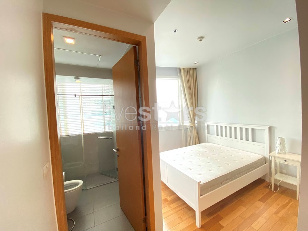 Condo de grande hauteur de 3 chambres à louer sur Asoke, photo 10