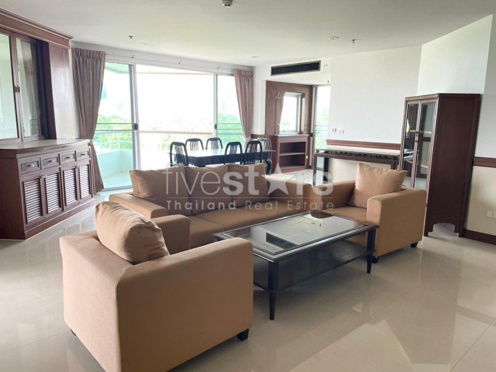 Appartement de 3 chambres à louer sur Asoke - Ratchadaphisek
