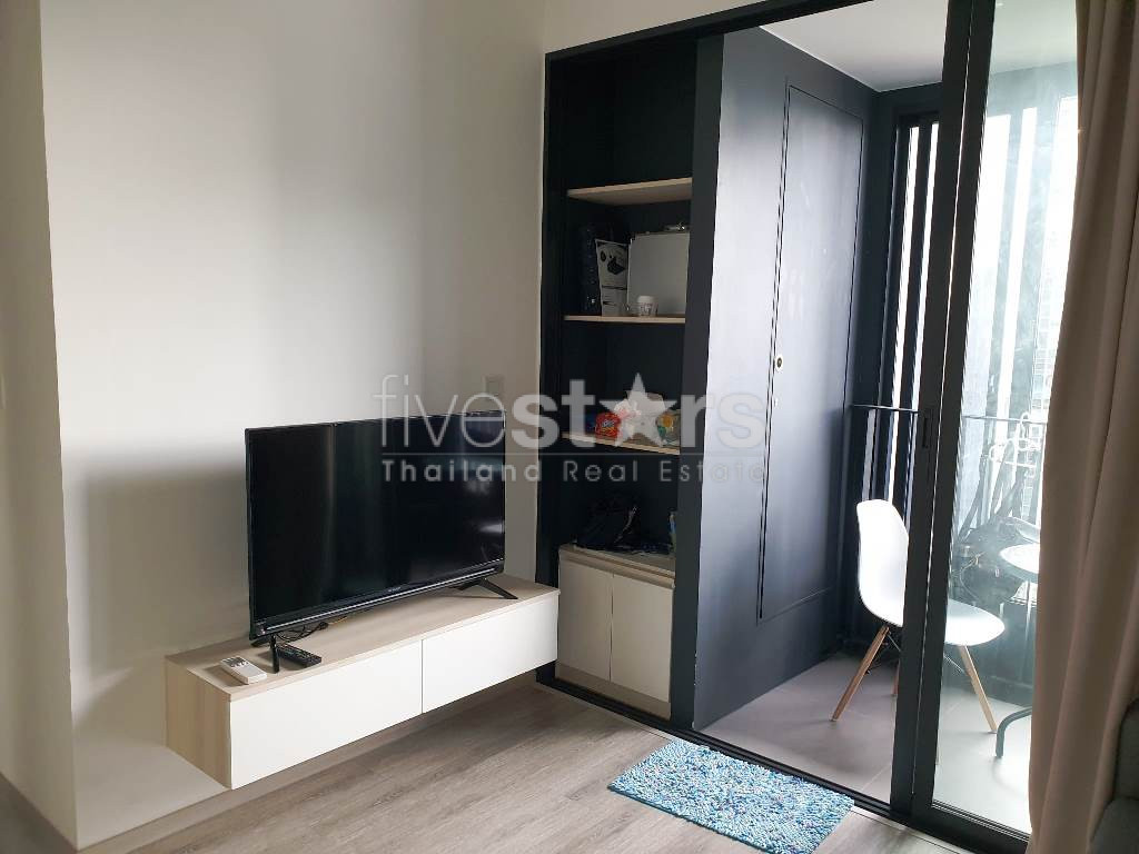 Condo 1 chambre à vendre près de la station MRT Petchaburi, photo 2