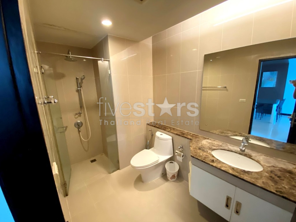Condo de 2 chambres à louer près de la station Nana BTS, photo 11