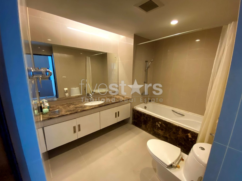 Condo de 2 chambres à louer près de la station Nana BTS, photo 9
