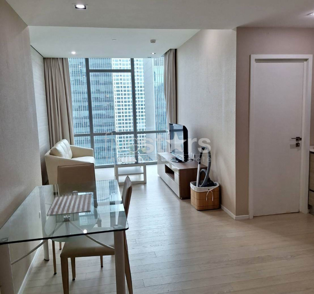 Condo 1 chambre à louer près de la station MRT Sukhumvit