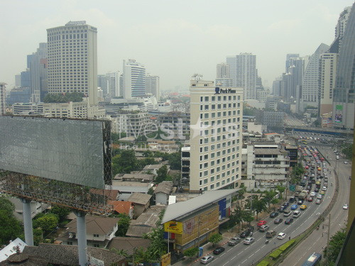 Condo de 2 chambres à louer sur la route Asoke à Ratchdaphisek, photo 6