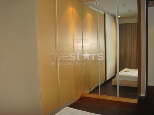 Condo de 2 chambres à louer sur la route Asoke à Ratchdaphisek, photo 13