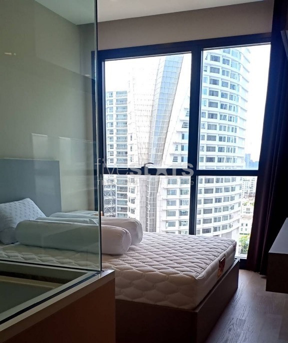 Condo moderne de 2 chambres à louer près de la station Asoke BTS, photo 7