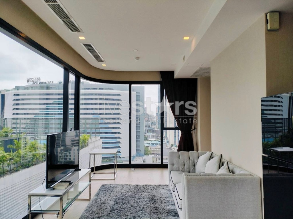 Condo moderne de 2 chambres à louer près de la station Asoke BTS