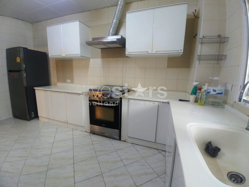 Condo de 4 chambres à louer près de la station BTS Asoke, photo 11