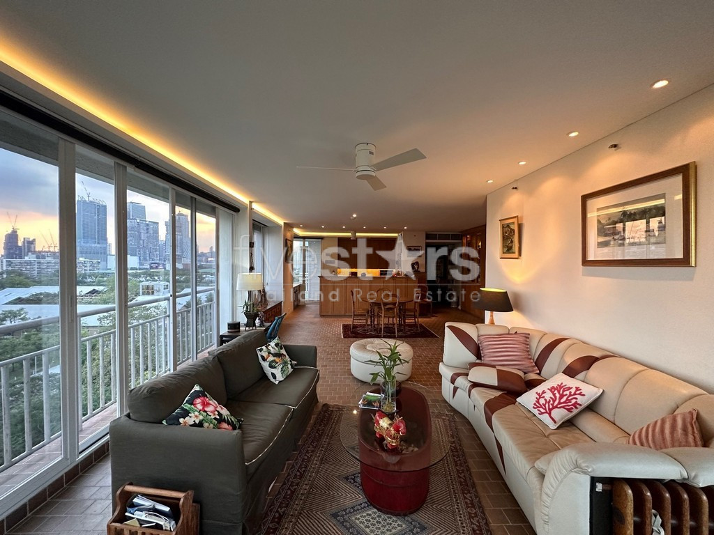 2-bedroom spacious and quiet condo for sale close to BTS Nana, photo 7