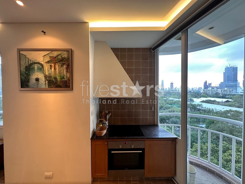 2-bedroom spacious and quiet condo for sale close to BTS Nana, photo 11