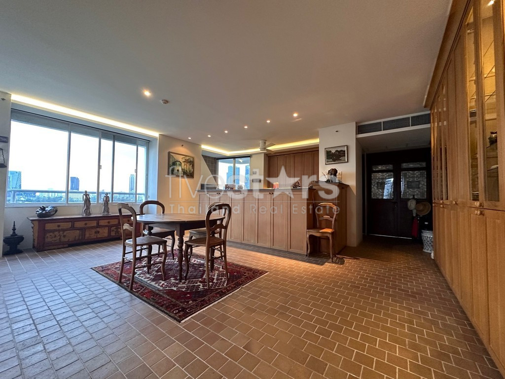 2-bedroom spacious and quiet condo for sale close to BTS Nana, photo 6