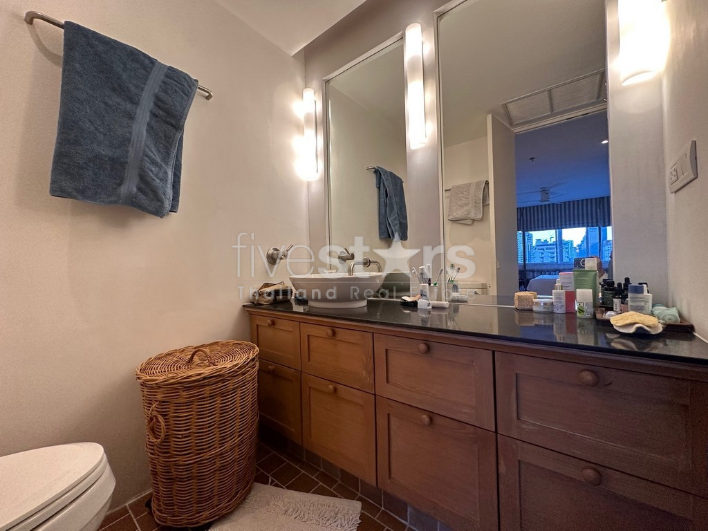 2-bedroom spacious and quiet condo for sale close to BTS Nana, photo 19
