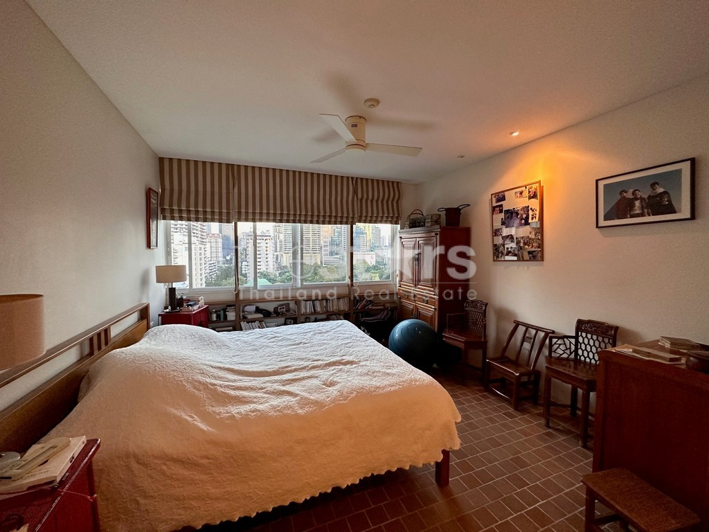 2-bedroom spacious and quiet condo for sale close to BTS Nana, photo 12