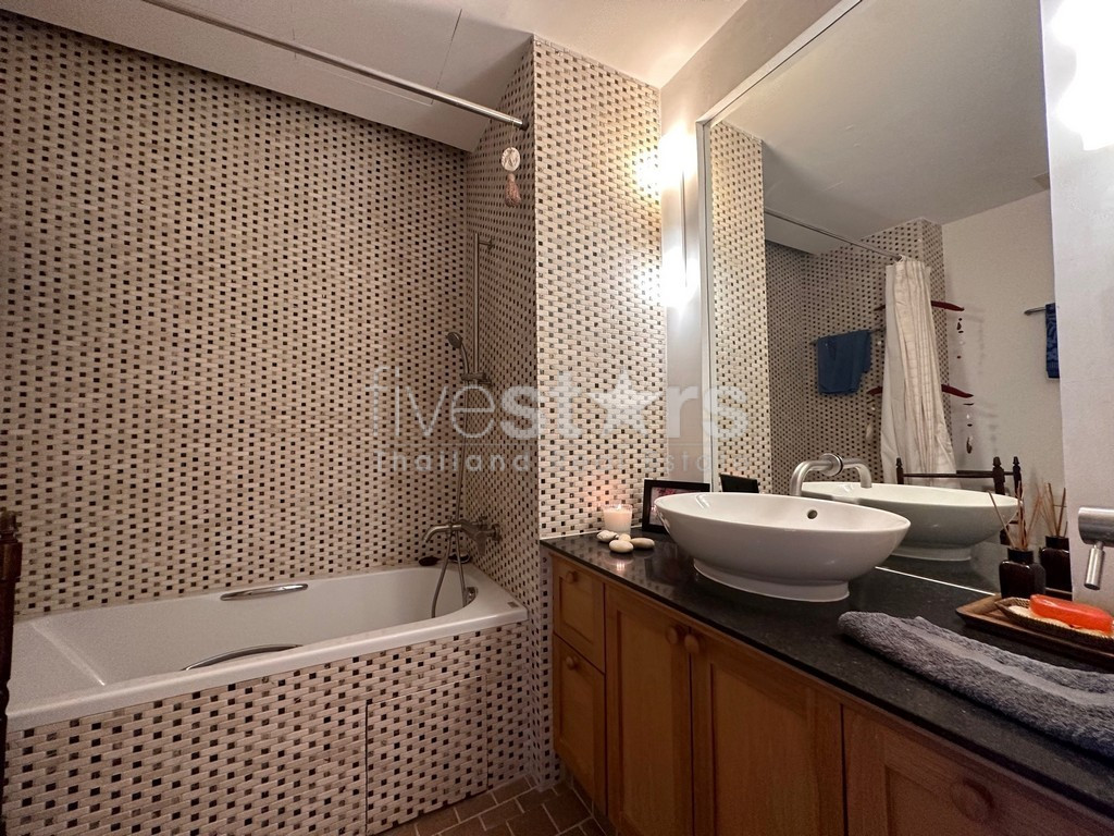 2-bedroom spacious and quiet condo for sale close to BTS Nana, photo 18