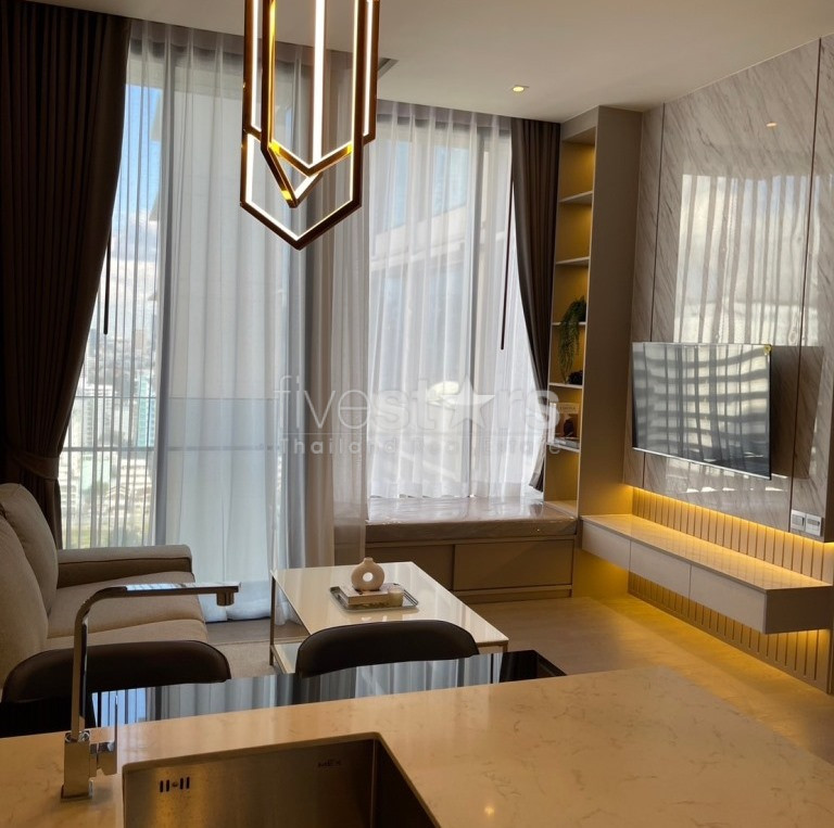 Condo 1 chambre à louer sur Asoke