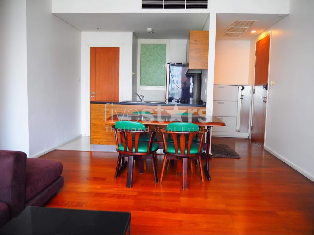 Condo spacieux de 2 chambres à vendre près du BTS Asoke, photo 5