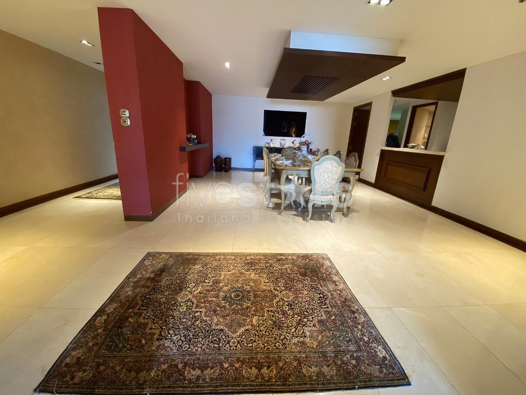 Condo spacieux de 3 chambres à louer sur Nana à Phetchaburi, photo 3