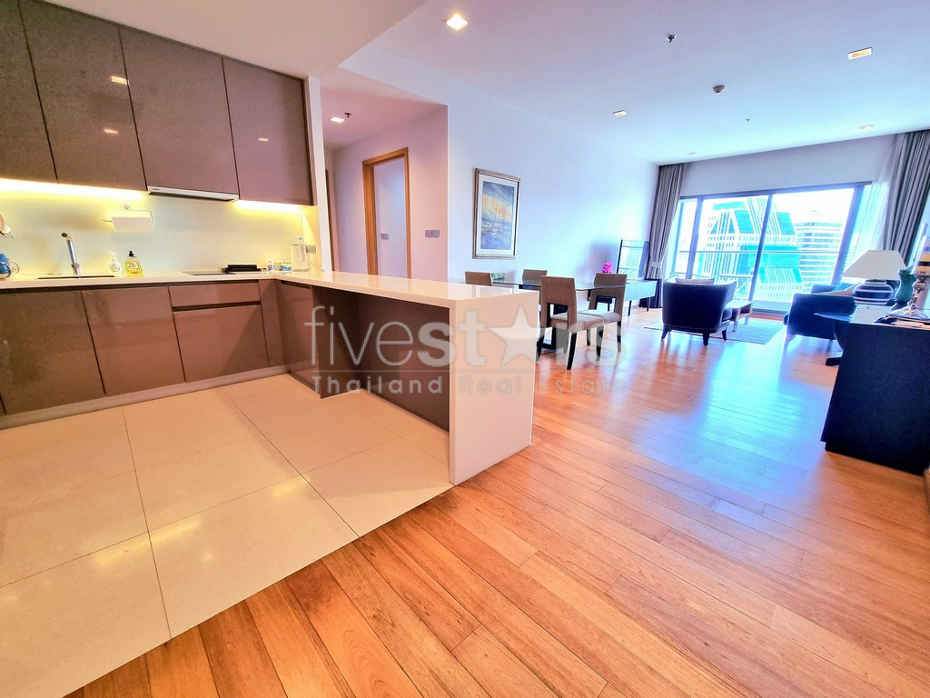 2-bedroom high end condo for sale close to BTS Nana, photo 4